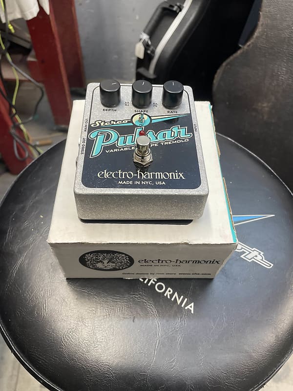 Electro-Harmonix Pulsar