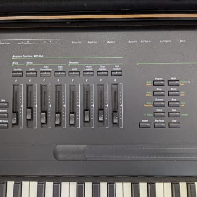 Kurzweil K2500S Sampler Synthesizer Workstation Keyboard, 76 Key, V.A.S.T., With Gator TSA Hard Case image 4