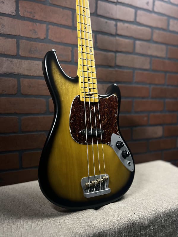 Woodcraft Ampmaster 4 String Short Scale 30" Electric Bass Reverb UK