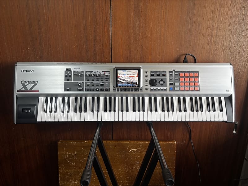 Roland Fantom-X7 76-Key Keyboard Workstation | Reverb Canada
