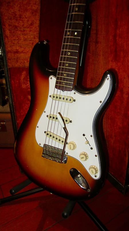 1965 Fender Stratocaster Sunburst image 1