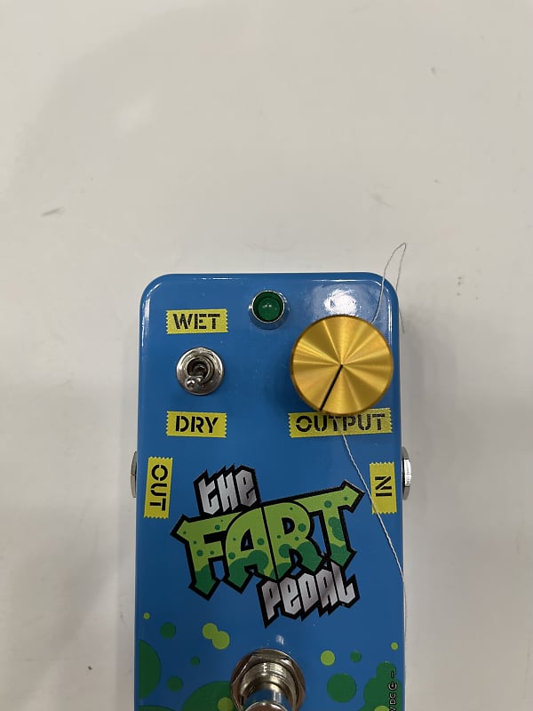 The Fart Pedal V2 11.21B Rare Guitar Effect Pedal + Original The Fart Pedal V2 11.21B Rare Guitar Effect Pedal + Original