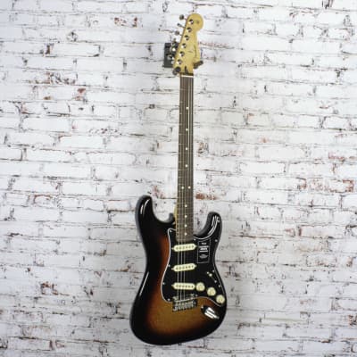 Fender - Limited Edition Player II - Stratocaster® Electric Guitar - Rosewood Fingerboard - Sparkle 3-Color Sunburst image 3