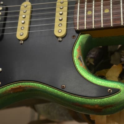 American Fender Stratocaster Relic Green Sparkle HSS image 9