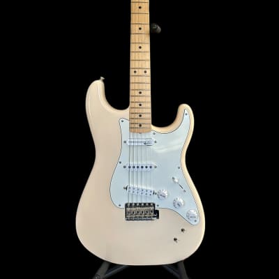 Fender EOB Ed O'Brien Signature Sustainer Stratocaster