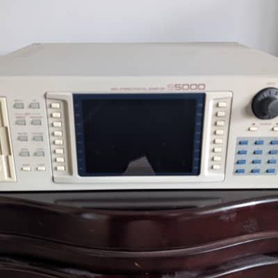 Akai S5000 MIDI Stereo Digital Sampler 1998 - White