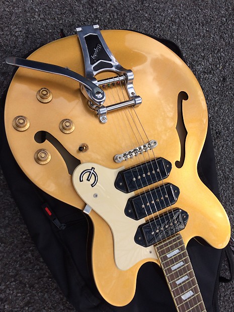 Epiphone Riviera Goldtop p93 Custom Shop Epi with Bigsby and P90 s Semi hollowbody