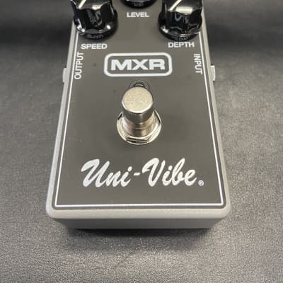 MXR M68 Uni-Vibe Chorus  Vibrato Pedal New! image 4