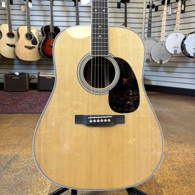Martin D-35 Standard Series Sitka Spruce/East Indian Rosewood Dreadnought Acoustic Guitar w/Hard Case image 1