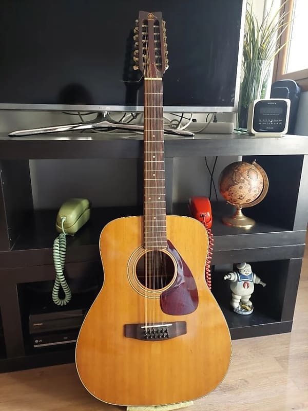 Yamaha fg 260 on sale 12 string guitar