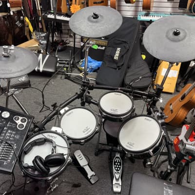 Roland TD-30 V-Pro Electronic Drum Set (new bass drum skin)