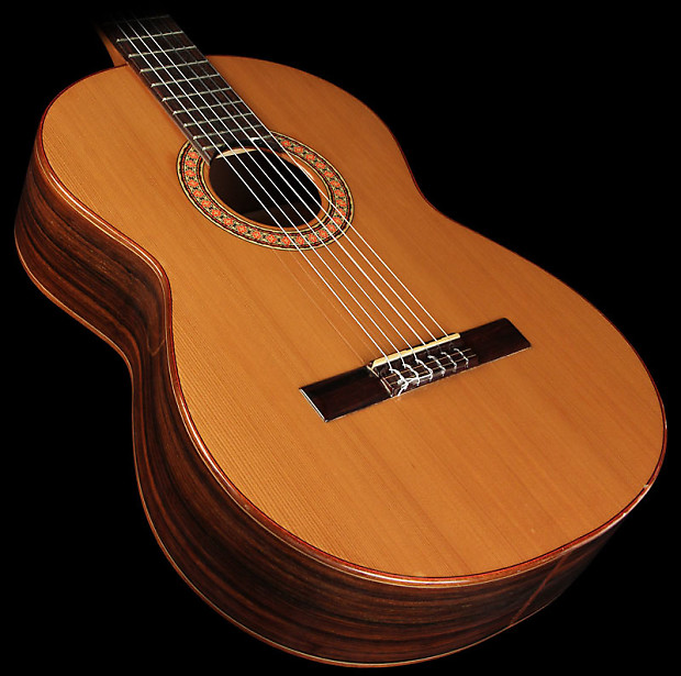 Taylor Guitar Stand - wooden, light natural mahogany finish 1411 - Guitar  Mania
