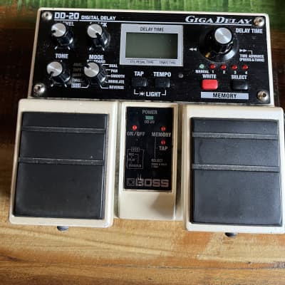 Boss DD-20 Giga Delay | Reverb