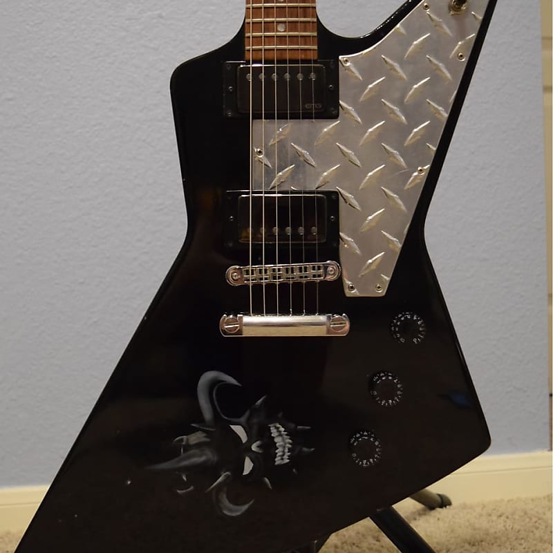 ギブソン エクスプローラー 1996年製 Gibson USA Gibson Explorer 1996 Black (with multiple pickguards!) | Reverb