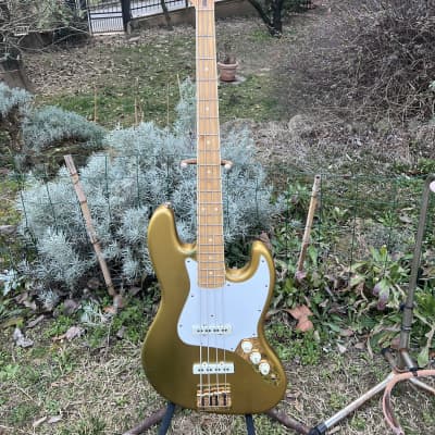 1981 Fender Collector's Series Jazz Bass - Atzec Gold - OHSC image 19