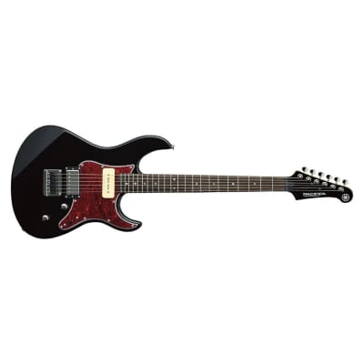 Yamaha PAC611H Pacifica 6-String Right-handed Electric Guitar with Alder Body and Rosewood Fingerboard (Solid Black) image 3