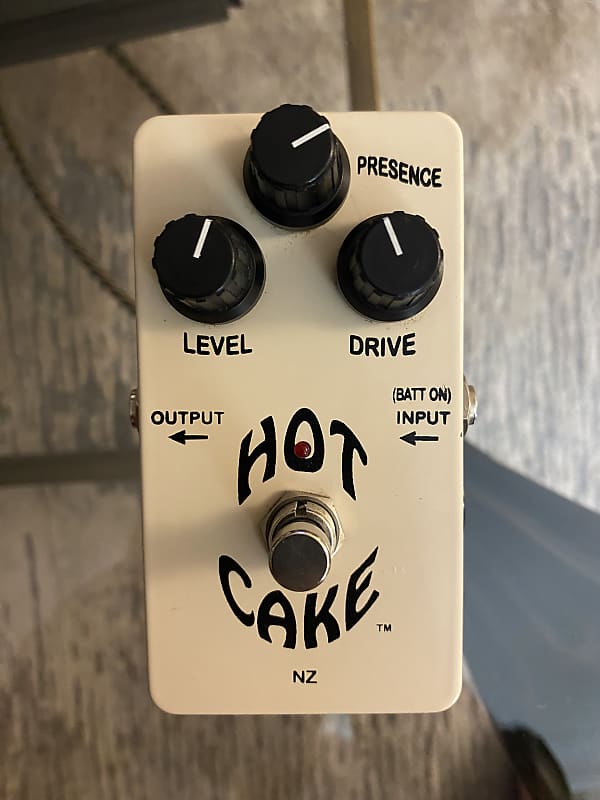 Crowther Hot Cake Overdrive | Reverb Canada