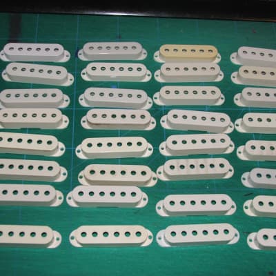 Lot of (32) asst sized white pickup covers...all used image 2