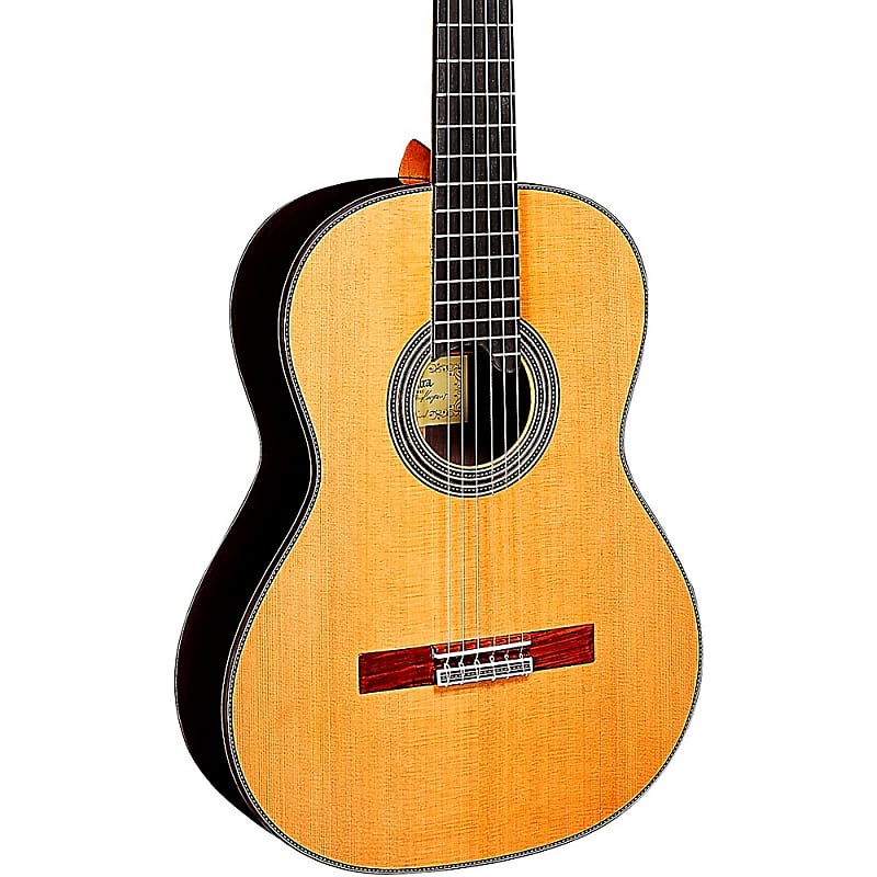 Alhambra Linea Profesional Classical Guitar Regular Natural