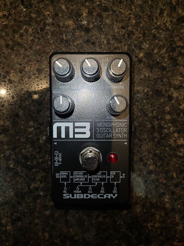 Subdecay M3 Monophonic 3 Oscillator Guitar Synth | Reverb