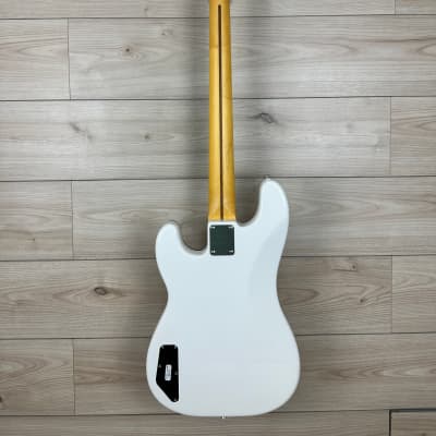 Fender Made in Japan Aerodyne Special Precision Bass, Bright White image 13
