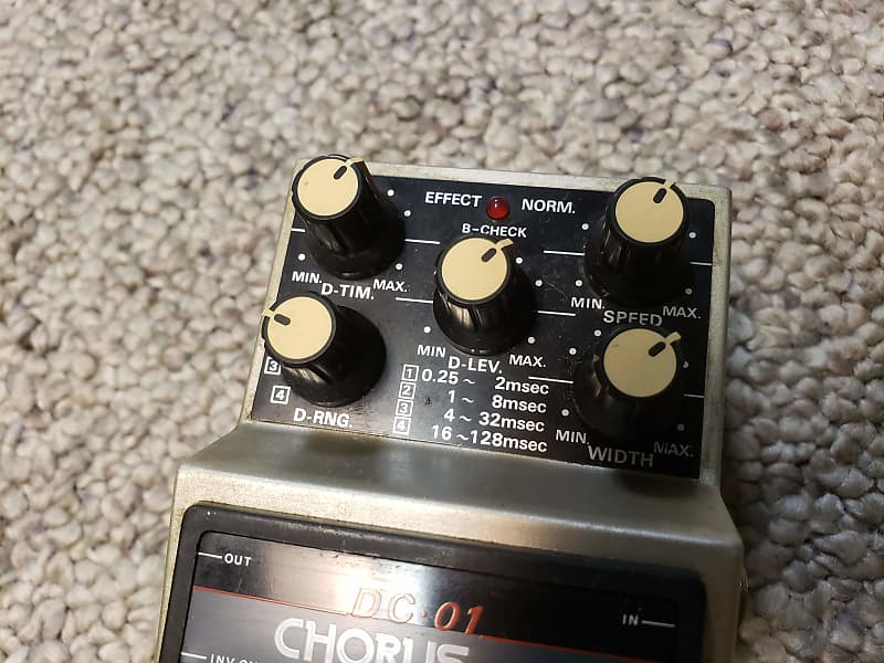 Rare VIntage 80s Maxon DC-01 Digital Chorus Guitar Effect Pedal Japan MIJ  Bass