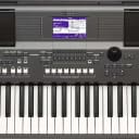 Yamaha PSR-S670 61-Key Arranger Workstation Keyboard