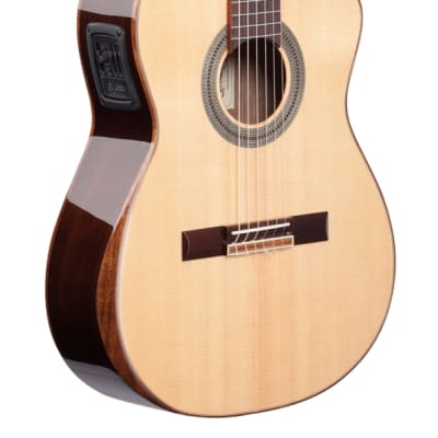 Alvarez Cadiz Classical Armrest Acoustic Electric Guitar image 8