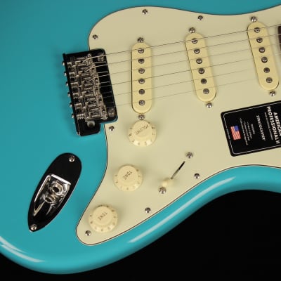 Fender American Professional II Stratocaster - RW MBL (#586) image 2