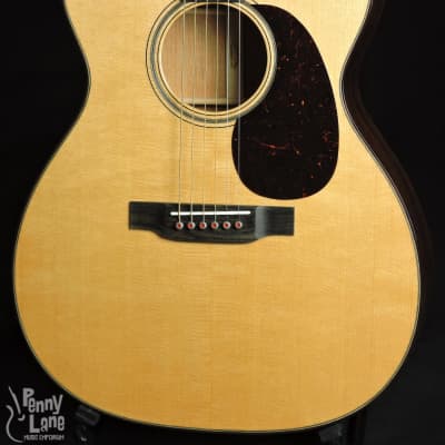 Martin 000-18 Modern Deluxe Acoustic 000 Guitar with Case- Floor Model image 3