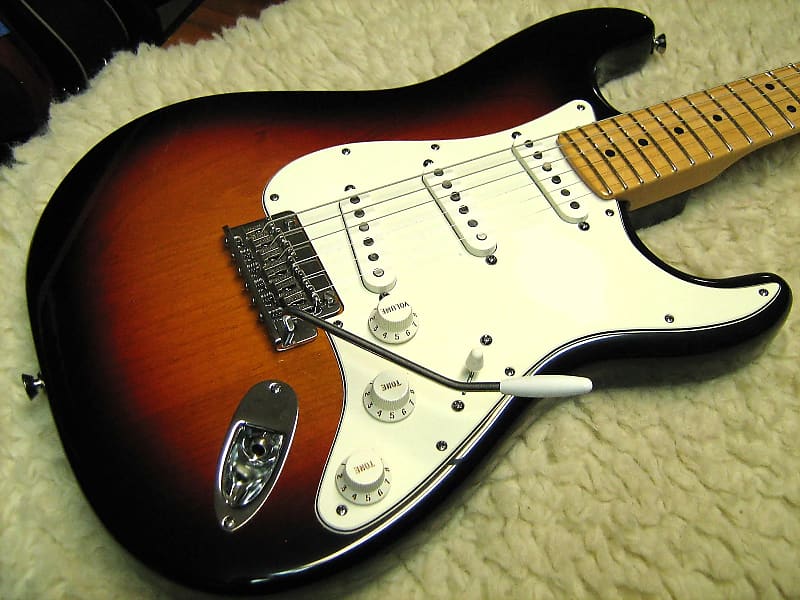 Fender 2010 Stratocaster American Standard 3Tone Sunburst Reverb