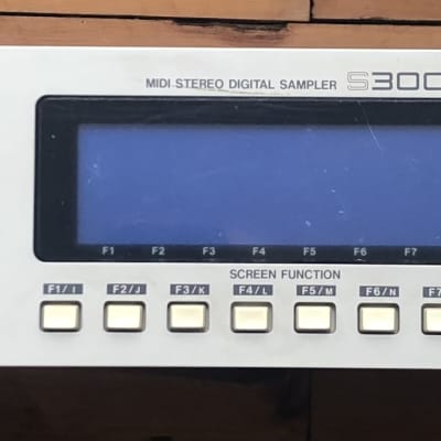 Akai S3000XL MIDI Stereo Digital Sampler 1996 - White