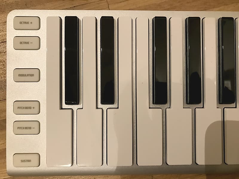 CME Xkey 37-Key Mobile USB Keyboard MIDI Controller 2010s Silver