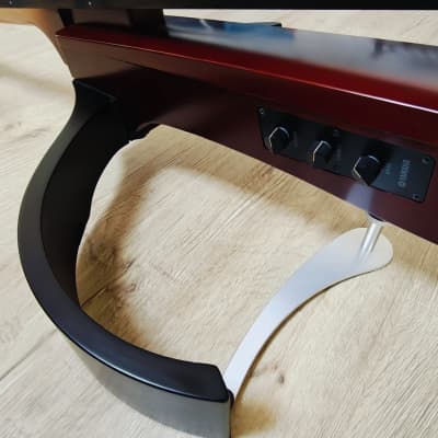 Yamaha SLB200 image 2
