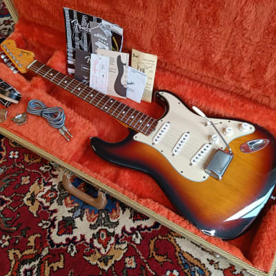 Fender American Vintage '62 Stratocaster 2005 3-Color Sunburst for sale