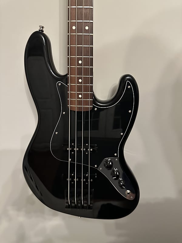 Fender American Standard Jazz Bass with Rosewood Fretboard + Badass Bridge + Pickup Selector Button 2014- Black image 1