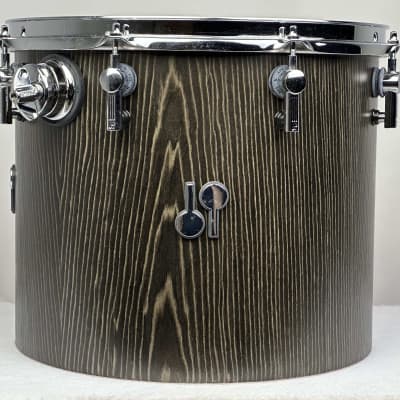 Sonor SQ2 22/8/10/12/13/14/16" Medium Maple Concert Tom Drum Set - Vintage Onyx Semi-Gloss w/ Silky Oak Interiors image 22