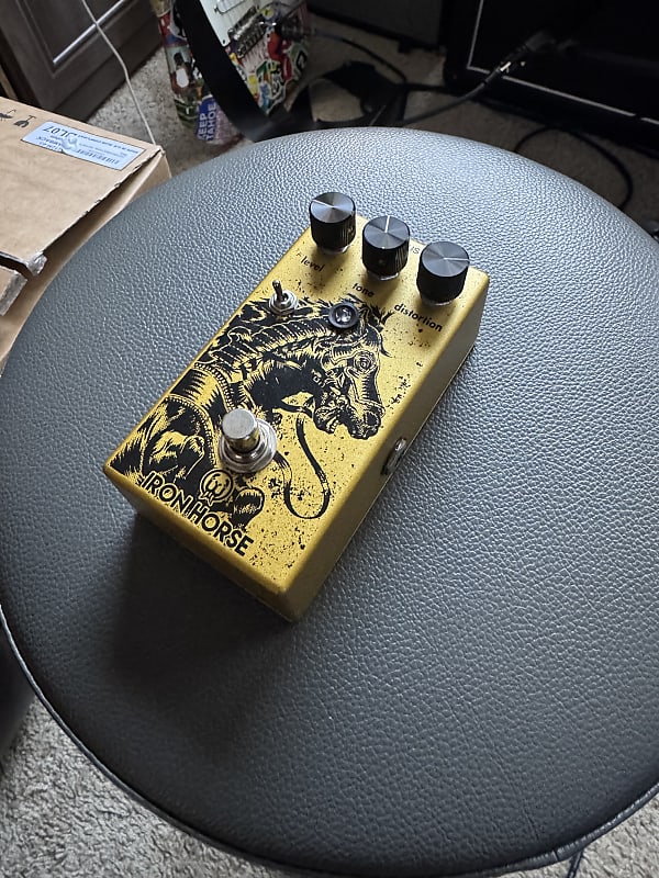 Walrus Audio Iron Horse V2