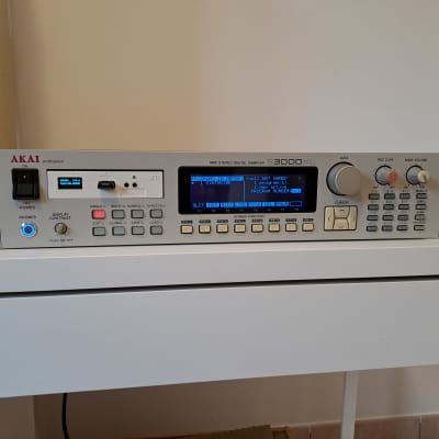 Akai S3000XL MIDI Stereo Digital Sampler Gotek Emulator/new HD/new display