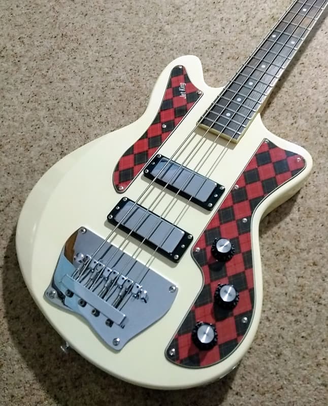 豊富なギフト Ibanez Jet King JTKB200 bass (2009), Ivory finish with ベース