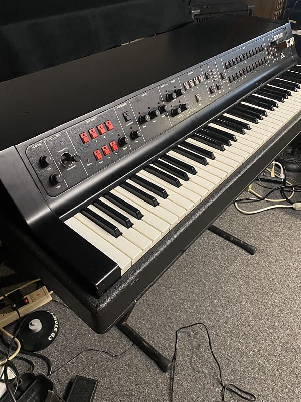 Digital Keyboards Synergy 1982 black Reverb