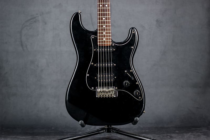 Japan Fernandes Stratocaster HSS 1989 black | Reverb Brazil