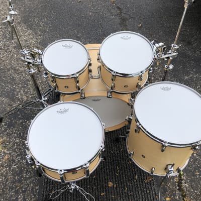 Pearl Masters Maple Gum Drum Set 5pc Hand Rubbed Natural Maple Shell Pack MMG924 image 2