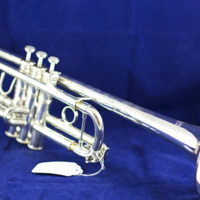 XO 1624 Professional C Trumpet image 4