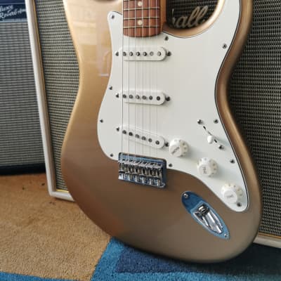 Fender Limited Edition Vintera '70s Stratocaster Hardtail 2022 - Firemist Gold image 5