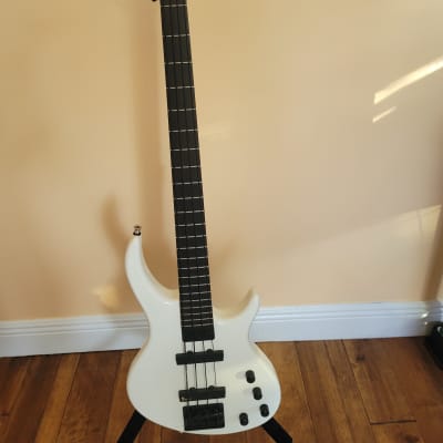 Epiphone Toby by Tobias Deluxe IV ホワイト Epiphone Toby by Tobias Deluxe IV ホワイト