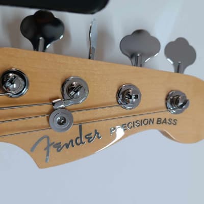 Fender American Elite Precision Bass with Rosewood Fretboard 2016 - 2019 - 3-Color Sunburst image 10