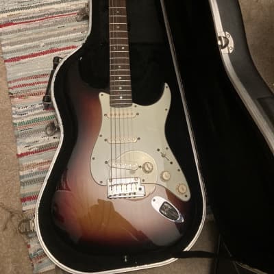 Fender American Deluxe Stratocaster 2009 -  Rosewood Fretboard - Sunburst image 2