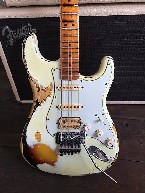 White over sunburst clearance strat
