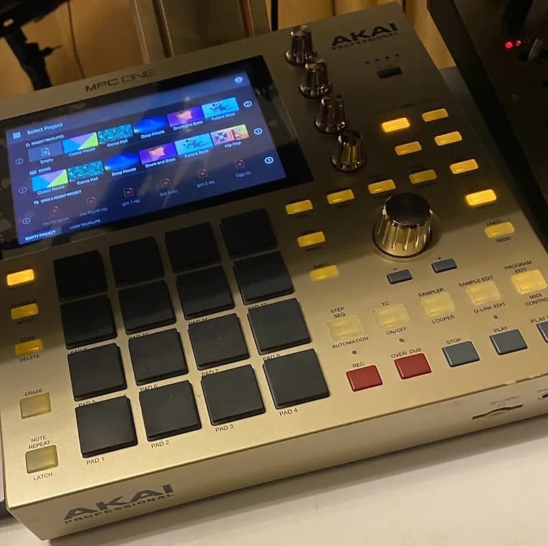 AKAI MPC One 2020 Gold